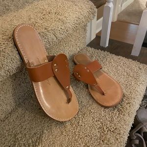Leather thong sandal